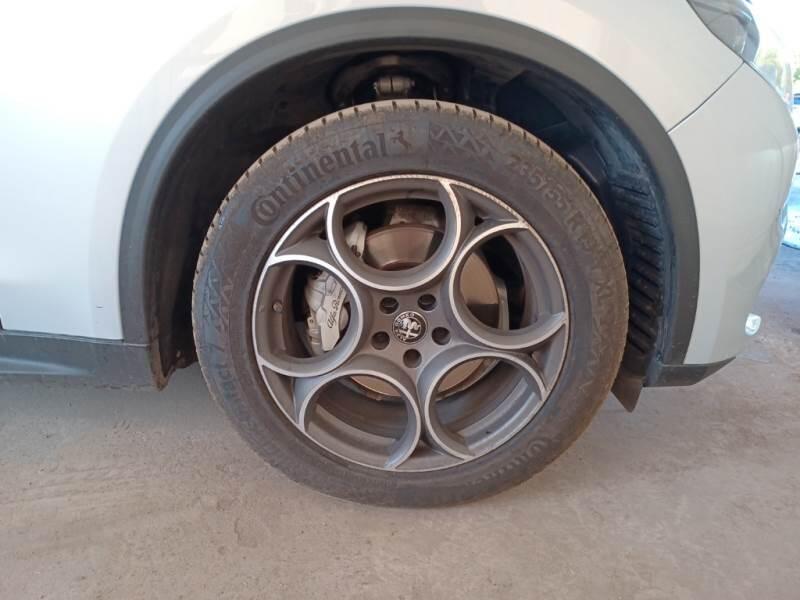 Alfa Romeo Stelvio 2.2 TD 210 CV SPRINT AT8 Q4 - foto 45