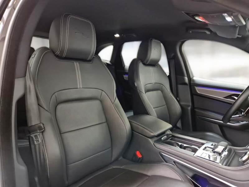Jaguar F-Pace 2.0D D163 R-DYNAMIC S AUTO 4WD - foto 13
