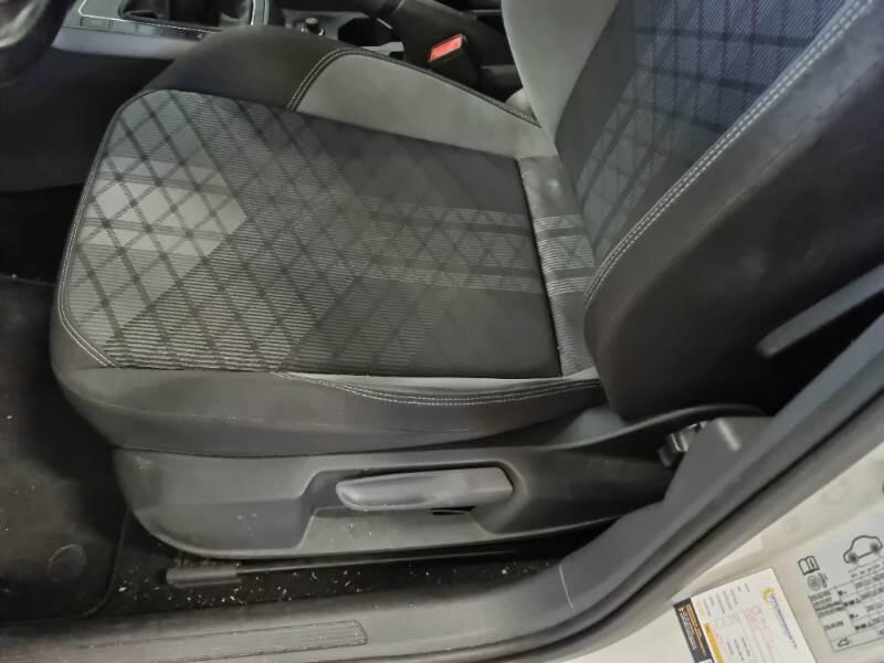 Volkswagen Taigo 1.0 TSI 81KW R-LINE - foto 12