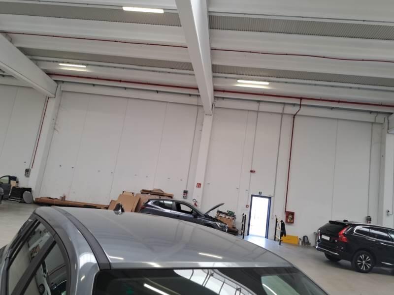 Jeep Avenger 1.2 MHEV E-HYBRID TURBO LONGITUDE - foto 21