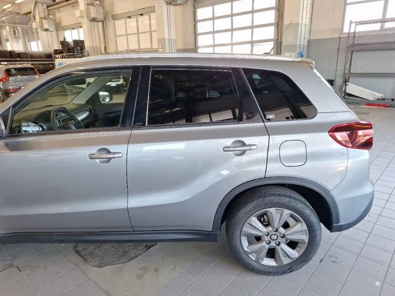 Suzuki Vitara 1.4 BOOSTERJET HYBRID COOL - foto 33