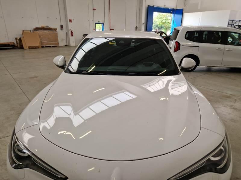 Alfa Romeo Stelvio 2.2 TD 190 CV SUPER BUSINESS AT8 Q4 - foto 32