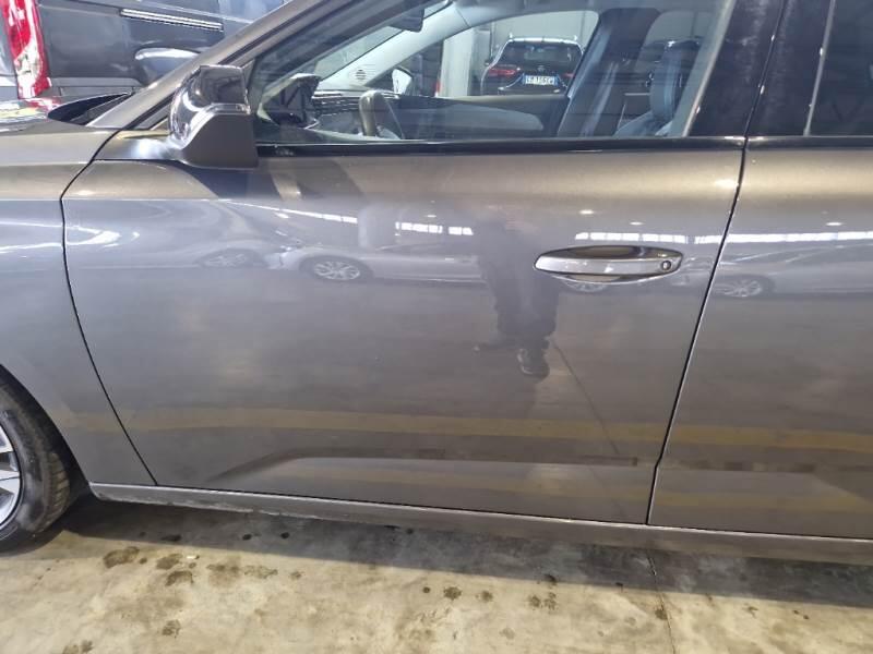 Peugeot 308-SW 130 EAT8 SeS AUT. - foto 47