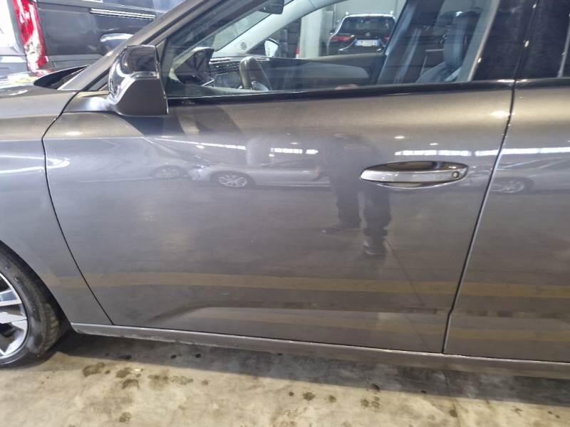 Peugeot 308-SW 130 EAT8 SeS AUT. - foto 48