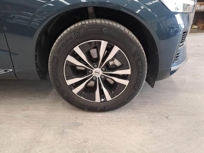 Volvo XC60 T6 PLUG-IN AWD AUTO CORE - foto 17