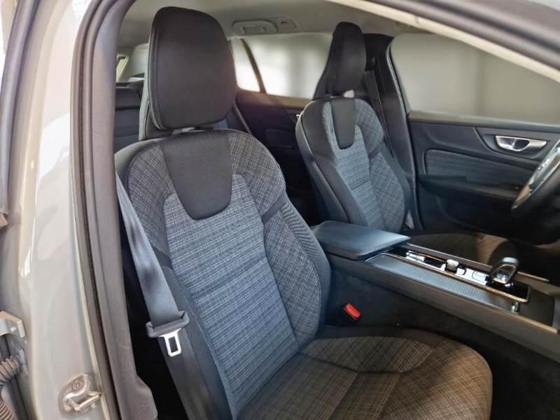 Volvo V60 B4 D AUTOM.CORE - foto 13