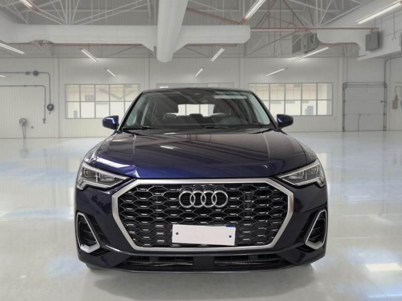 Audi Q3 35 TFSI S TRONIC S LINE EDITION - foto 6