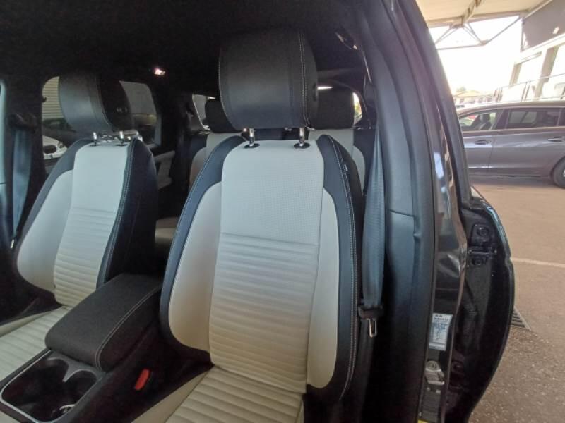 Land Rover Discovery Sport 2.0 TD4 163CV R-DYNAMIC SE 4WD AUT. - foto 11