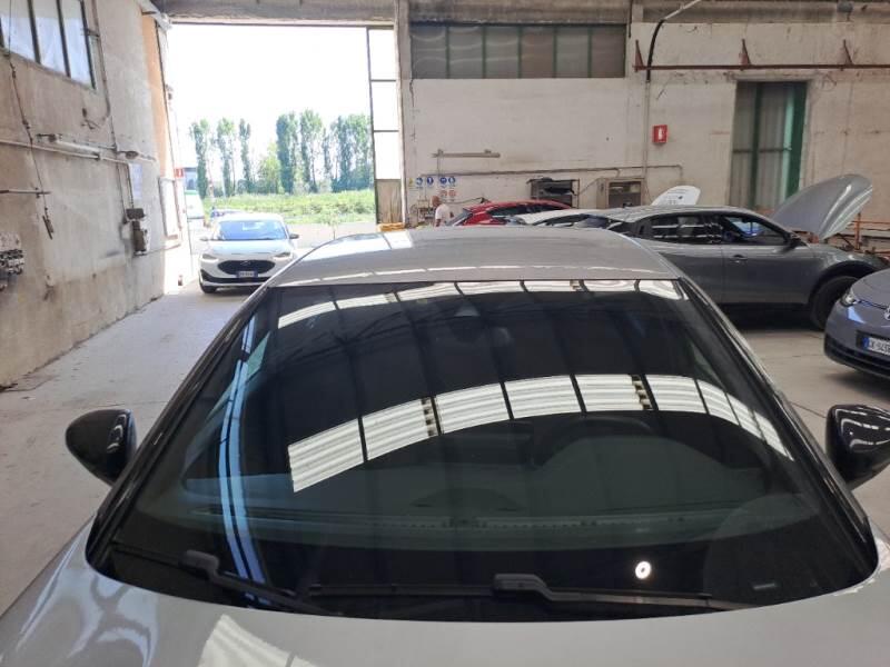 Peugeot 3008 130 EAT8 SeS ALLURE PACK - foto 26
