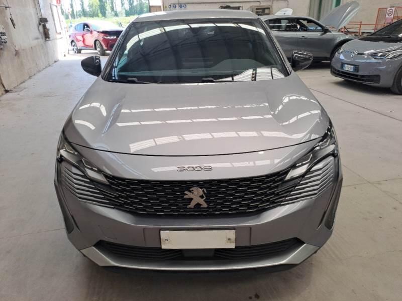 Peugeot 3008 130 EAT8 SeS ALLURE PACK - foto 29