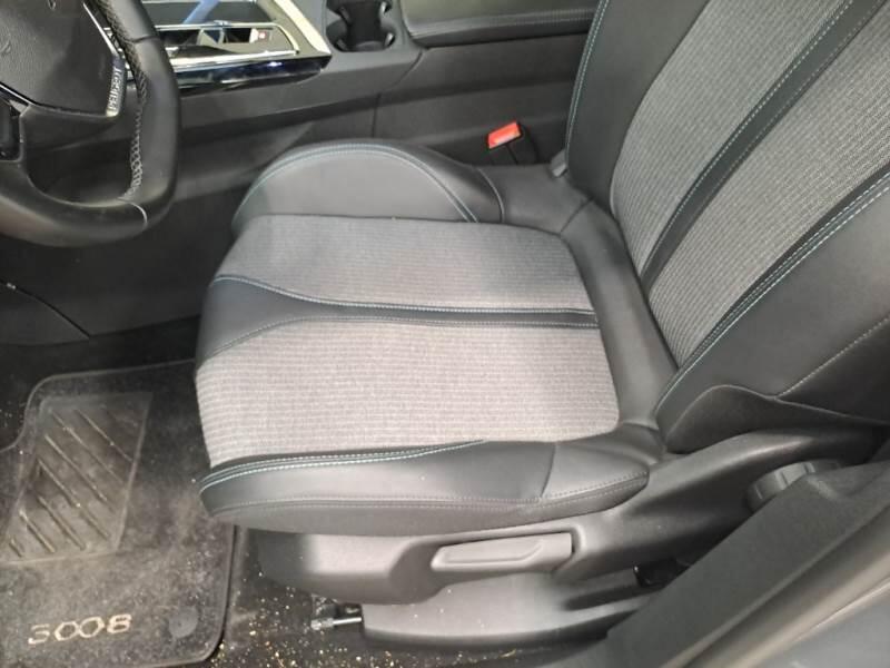 Peugeot 3008 130 EAT8 SeS ALLURE PACK - foto 64