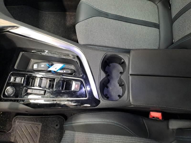 Peugeot 3008 130 EAT8 SeS ALLURE PACK - foto 70