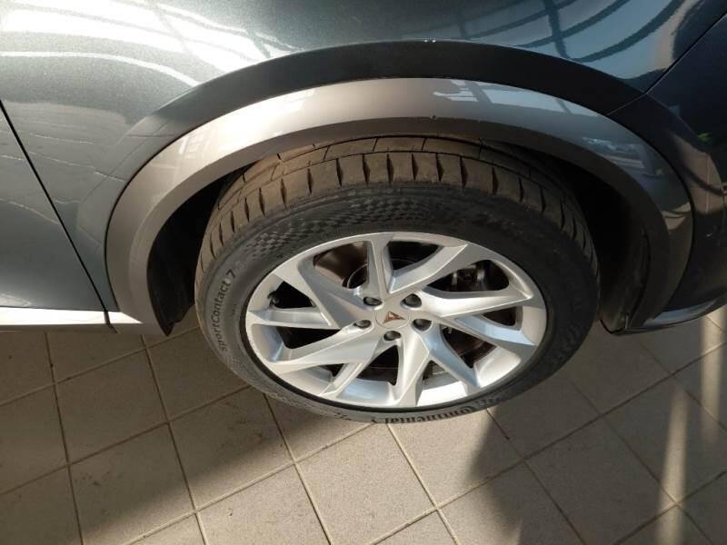 Cupra Formentor 1.4 E-HYBRID DSG - foto 31