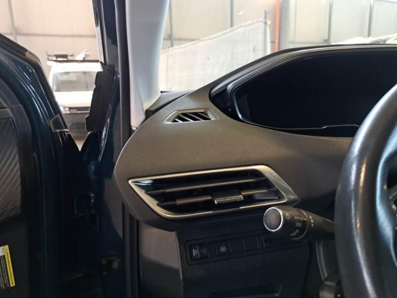 Peugeot 3008 130 EAT8 SeS ALLURE - foto 110