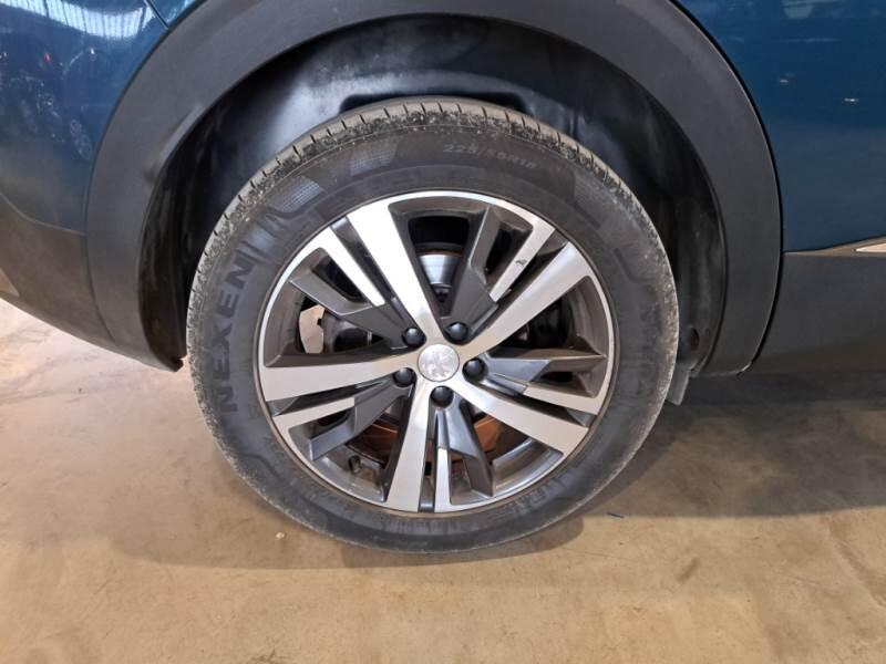 Peugeot 3008 130 EAT8 SeS ALLURE - foto 18