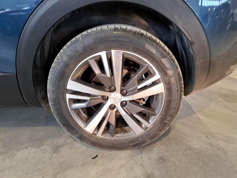 Peugeot 3008 130 EAT8 SeS ALLURE - foto 19