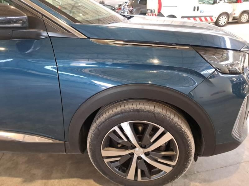 Peugeot 3008 130 EAT8 SeS ALLURE - foto 38