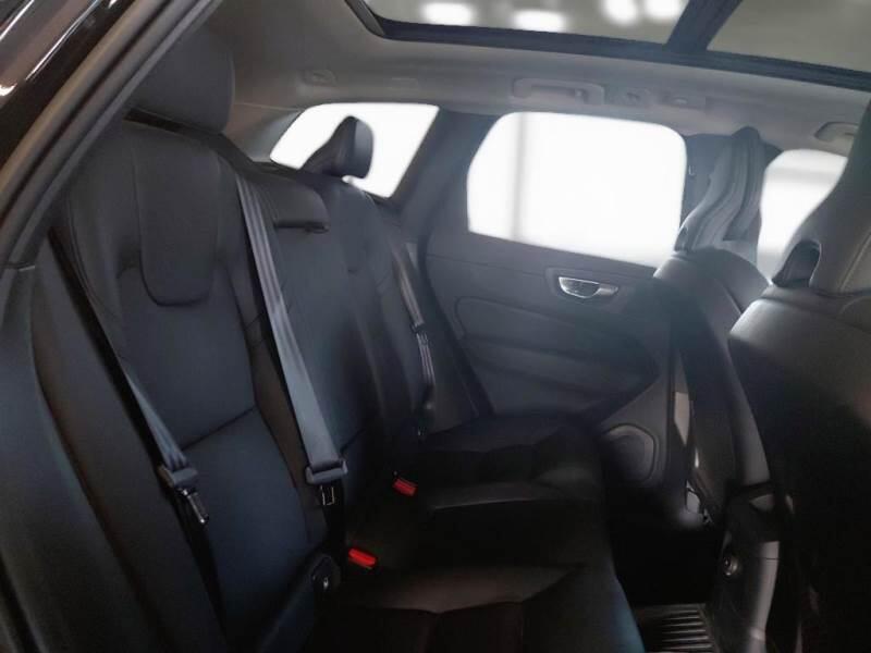 Volvo XC60 T8 PLUG-IN AWD AUTO PLUS BRIGHT - foto 15