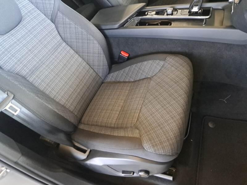 Volvo XC60 T6 PLUG-IN AWD AUTO CORE - foto 14