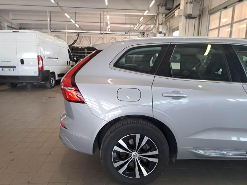 Volvo XC60 T6 PLUG-IN AWD AUTO CORE - foto 31