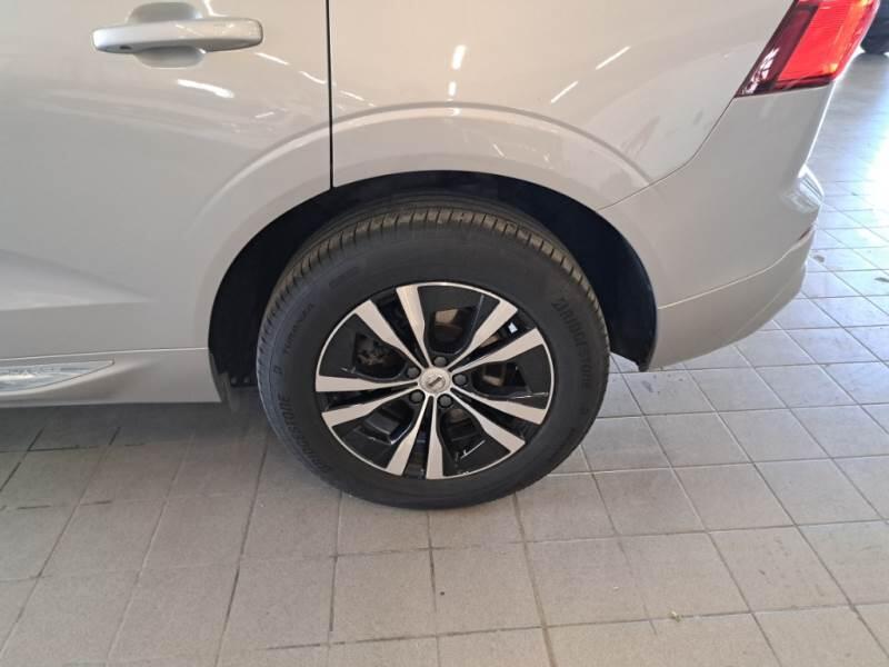 Volvo XC60 T6 PLUG-IN AWD AUTO CORE - foto 35