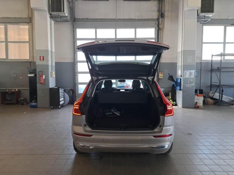 Volvo XC60 T6 PLUG-IN AWD AUTO CORE - foto 5