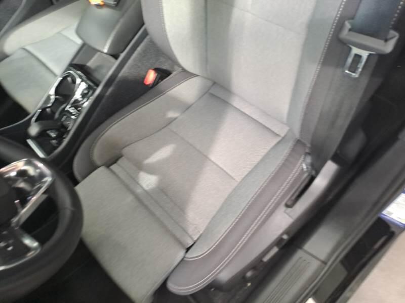 Volvo XC40 RECHARGE PLUG-IN AUTO PLUS BRIGHT - foto 12