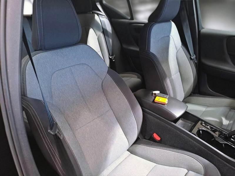 Volvo XC40 RECHARGE PLUG-IN AUTO PLUS BRIGHT - foto 13