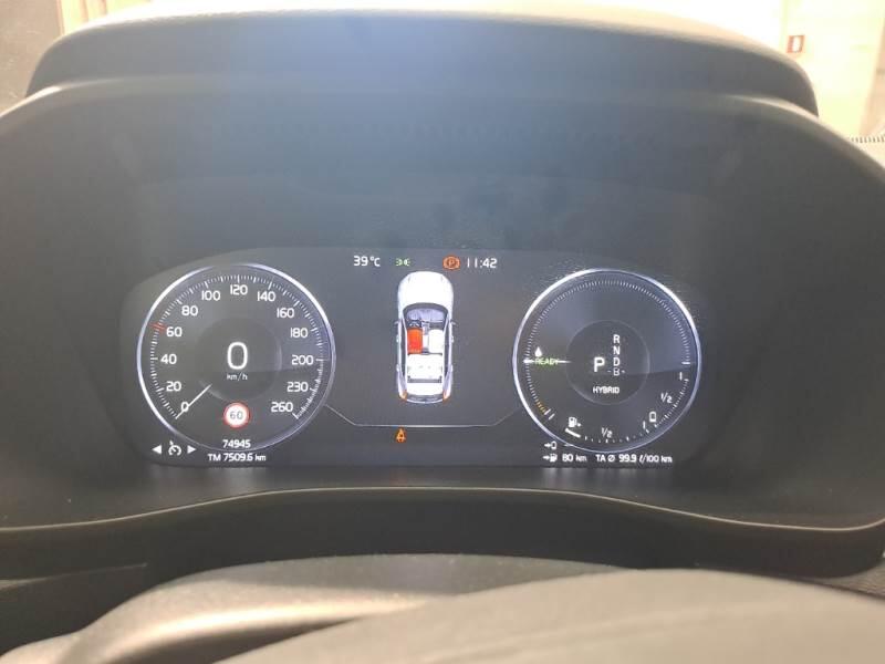 Volvo XC40 RECHARGE PLUG-IN AUTO PLUS BRIGHT - foto 4