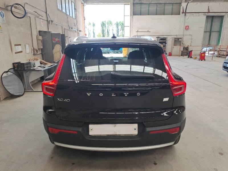 Volvo XC40 RECHARGE PLUG-IN AUTO PLUS BRIGHT - foto 42