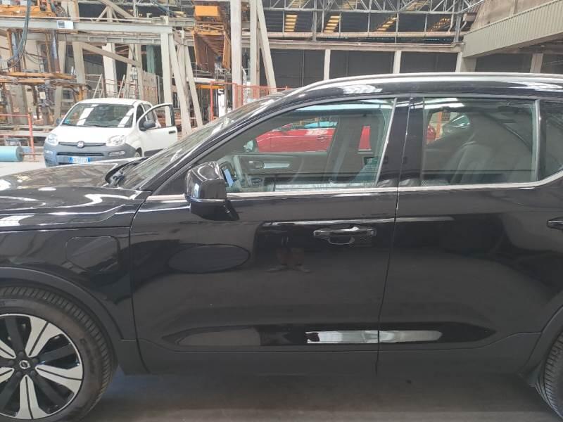 Volvo XC40 RECHARGE PLUG-IN AUTO PLUS BRIGHT - foto 50