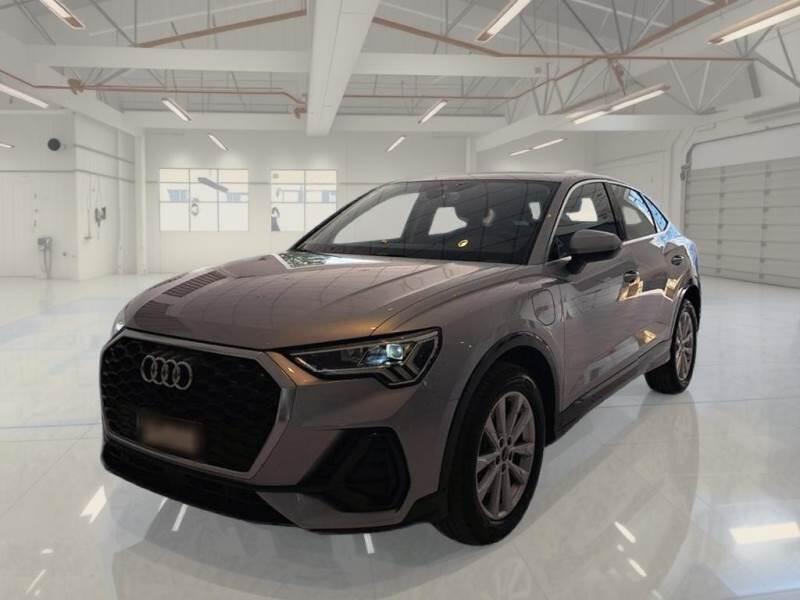 Audi Q3 45 TFSI E S TRONIC BUSINESS PLUS - foto 1