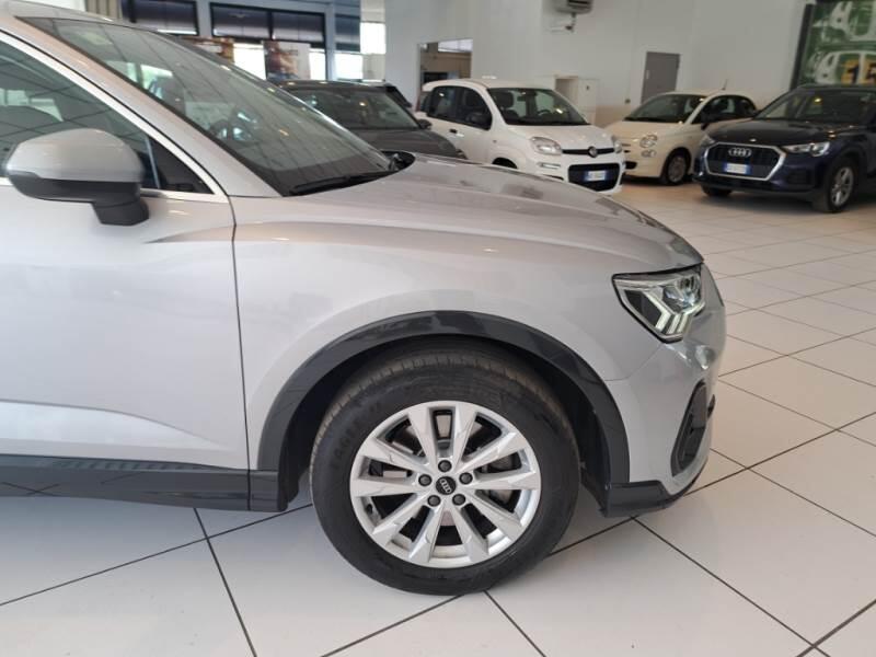 Audi Q3 45 TFSI E S TRONIC BUSINESS PLUS - foto 32