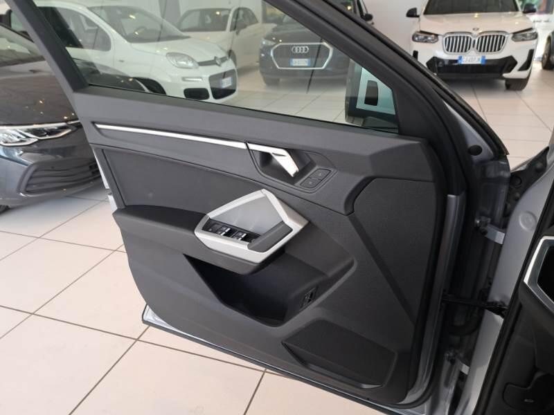 Audi Q3 45 TFSI E S TRONIC BUSINESS PLUS - foto 91