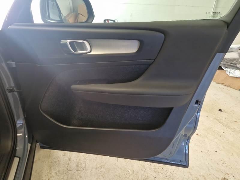 Volvo XC40 T4 RECHARGE PLUG-IN AUTO CORE N1 - foto 109