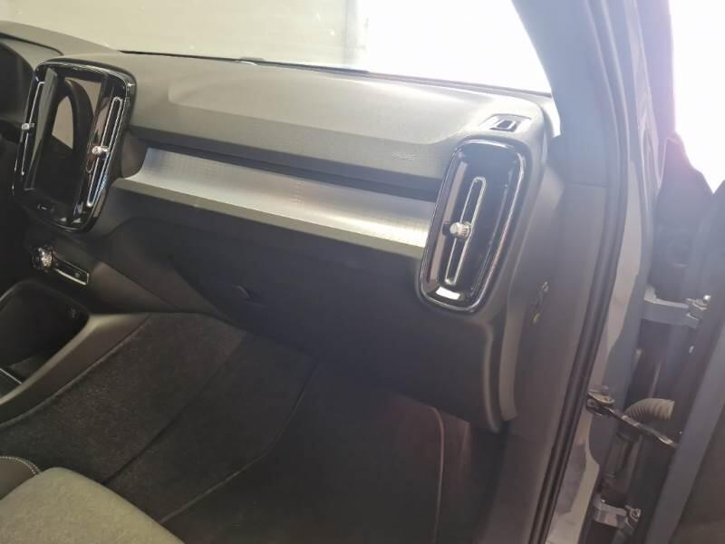 Volvo XC40 T4 RECHARGE PLUG-IN AUTO CORE N1 - foto 115