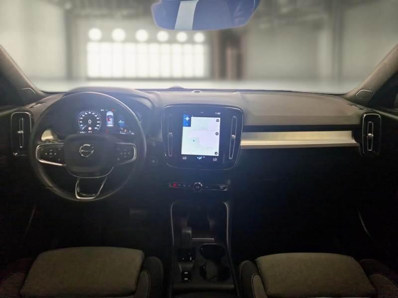 Volvo XC40 T4 RECHARGE PLUG-IN AUTO CORE N1 - foto 3