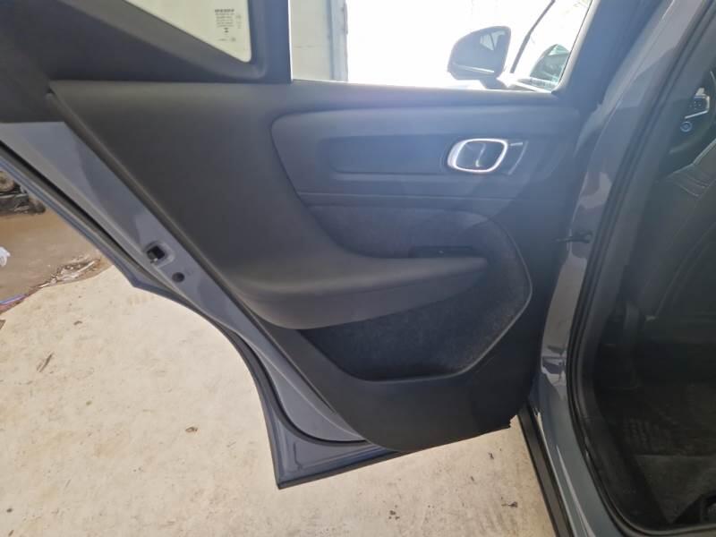 Volvo XC40 T4 RECHARGE PLUG-IN AUTO CORE N1 - foto 86