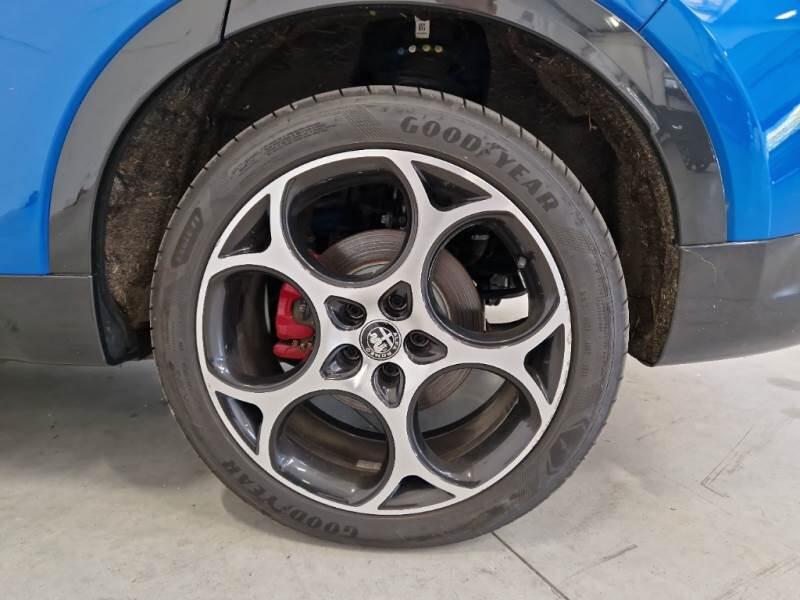 Alfa Romeo Tonale 1.3 280CV PLUG IN HYBRID AT6 VELOCE Q4 - foto 19