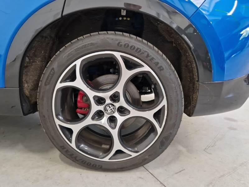 Alfa Romeo Tonale 1.3 280CV PLUG IN HYBRID AT6 VELOCE Q4 - foto 63