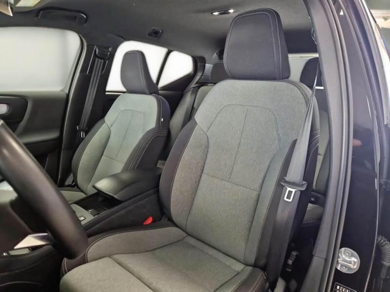 Volvo XC40 T4 RECHARGE PLUG-IN AUTO CORE N1 - foto 11