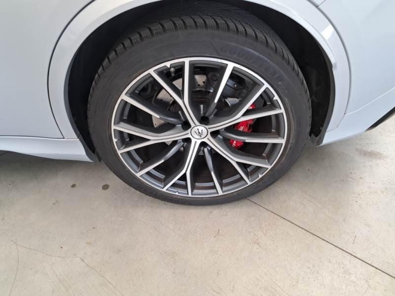 Maserati Grecale 3.0 V6 530CV TROFEO Q4 AUTO - foto 28