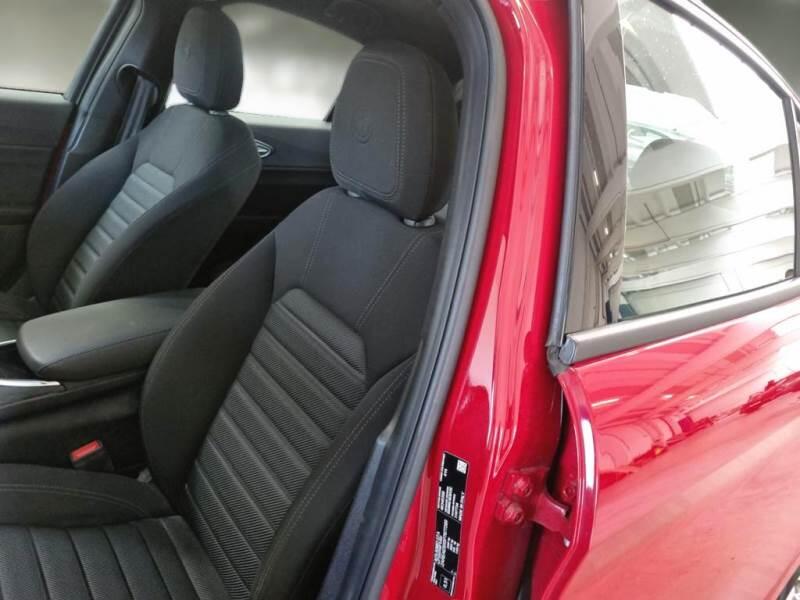 Alfa Romeo Giulia 2.2 TD 160CV SUPER AT8 - foto 11
