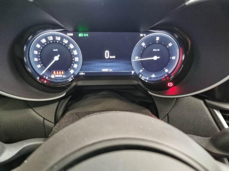 Alfa Romeo Giulia 2.2 TD 160CV SUPER AT8 - foto 4
