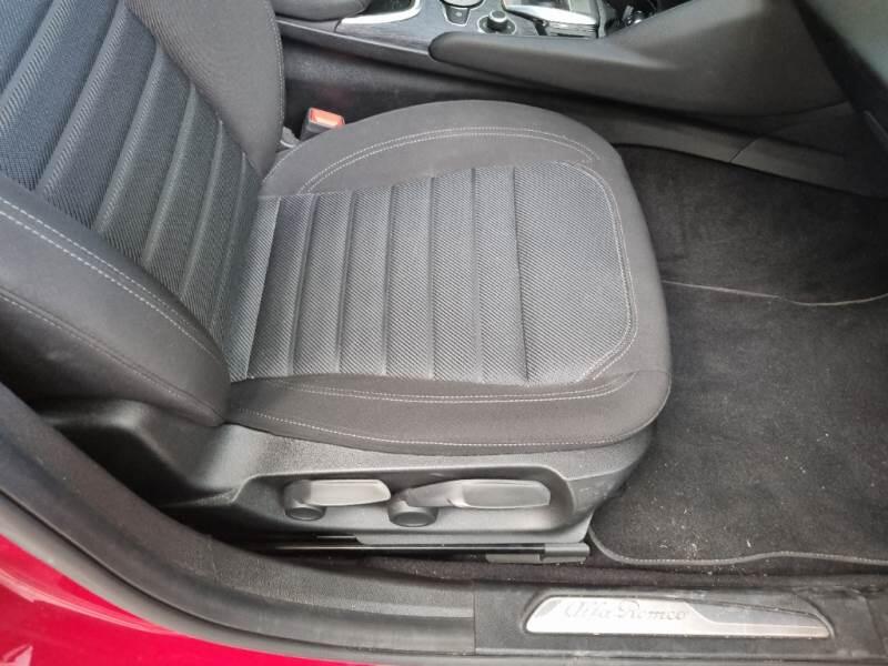 Alfa Romeo Giulia 2.2 TD 160CV SUPER AT8 - foto 67