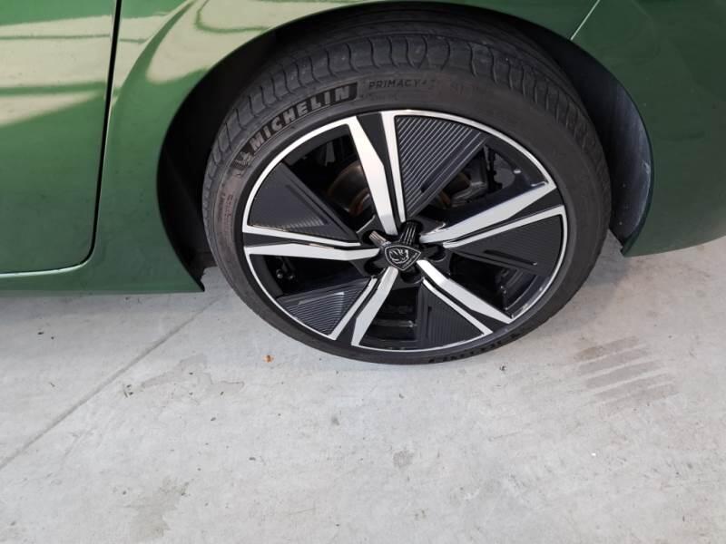 Peugeot 308 130 EAT8 SeS AUT. - foto 31