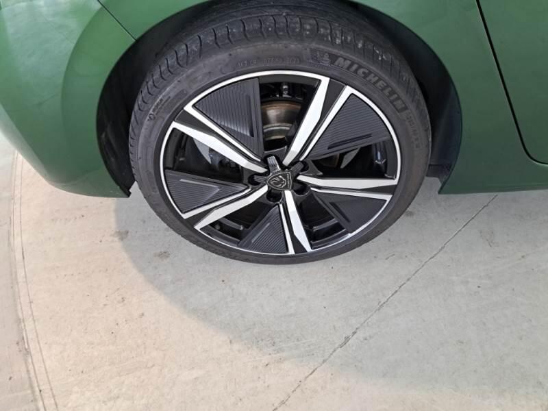 Peugeot 308 130 EAT8 SeS AUT. - foto 32