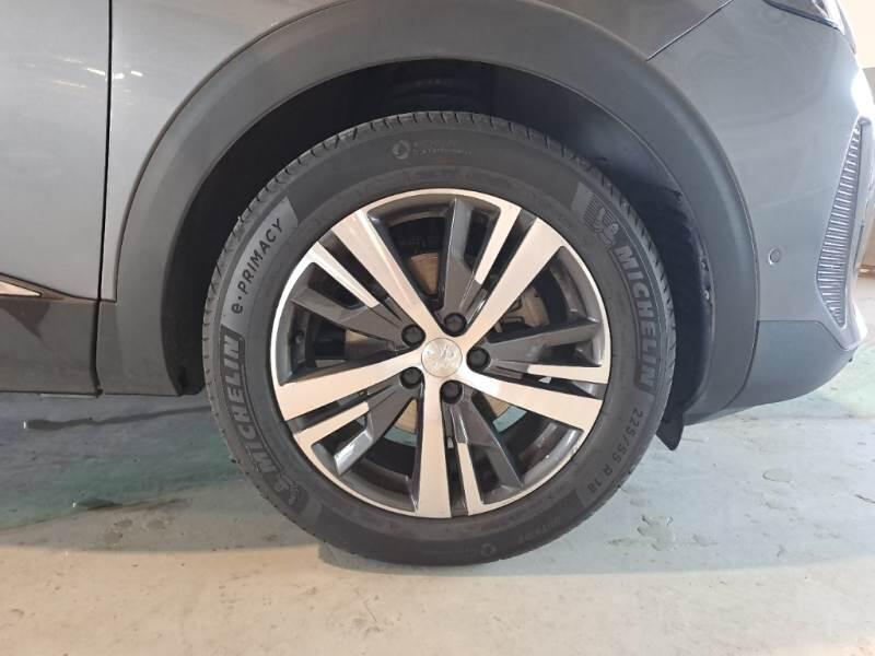 Peugeot 3008 130 EAT8 SeS ALLURE - foto 17