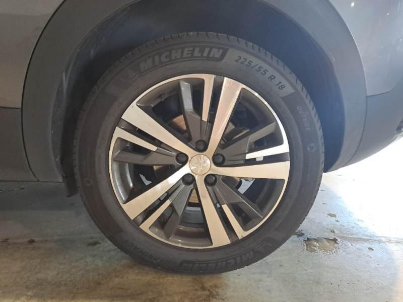 Peugeot 3008 130 EAT8 SeS ALLURE - foto 19