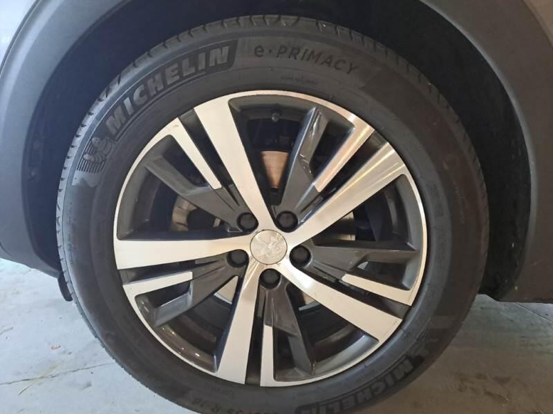 Peugeot 3008 130 EAT8 SeS ALLURE - foto 20